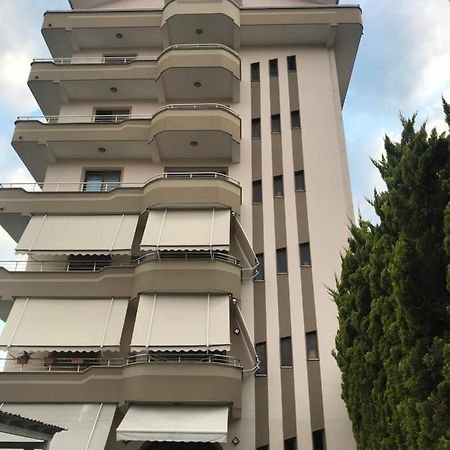 Guest House Il Palazzo ดูร์เรส ภายนอก รูปภาพ