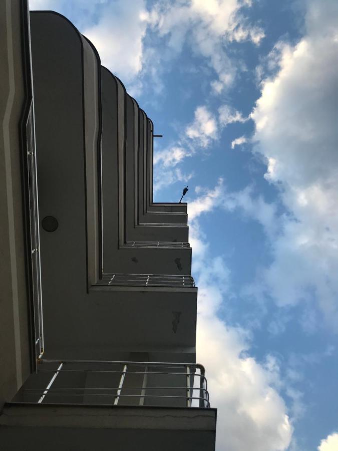 Guest House Il Palazzo ดูร์เรส ภายนอก รูปภาพ