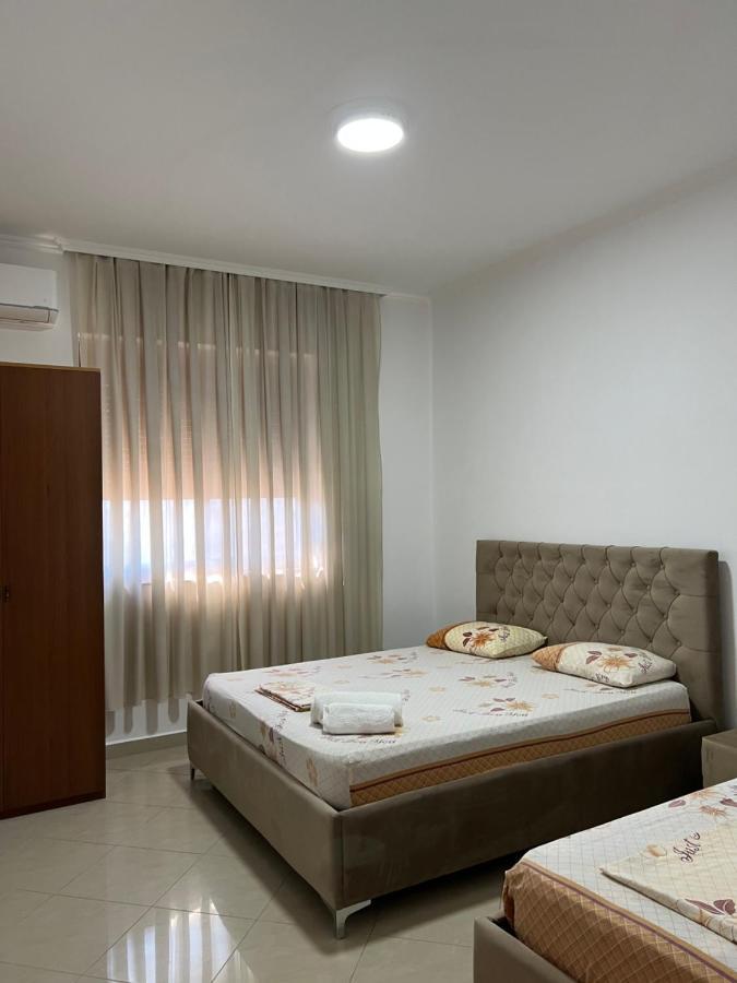 Guest House Il Palazzo ดูร์เรส ภายนอก รูปภาพ