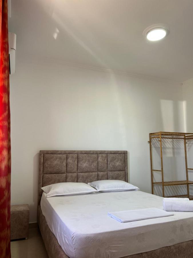 Guest House Il Palazzo ดูร์เรส ภายนอก รูปภาพ