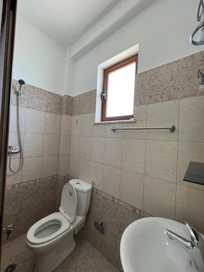Guest House Il Palazzo ดูร์เรส ภายนอก รูปภาพ