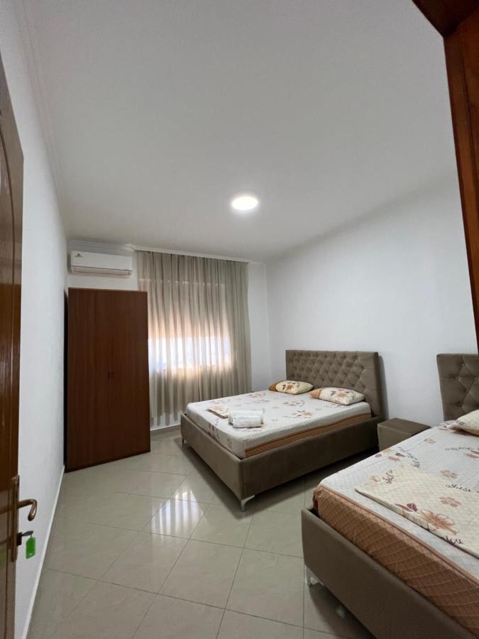 Guest House Il Palazzo ดูร์เรส ภายนอก รูปภาพ