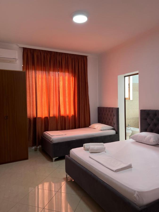 Guest House Il Palazzo ดูร์เรส ภายนอก รูปภาพ