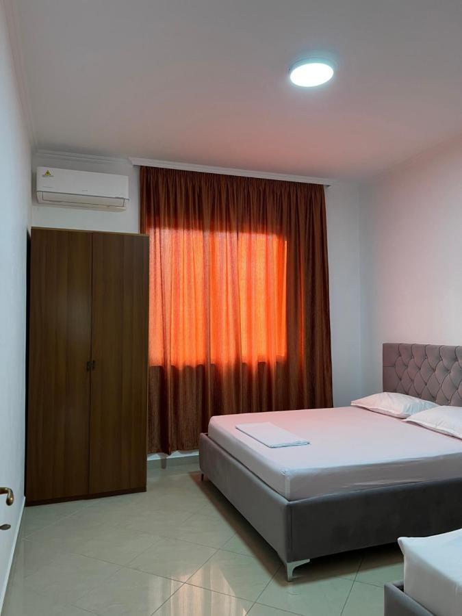 Guest House Il Palazzo ดูร์เรส ภายนอก รูปภาพ
